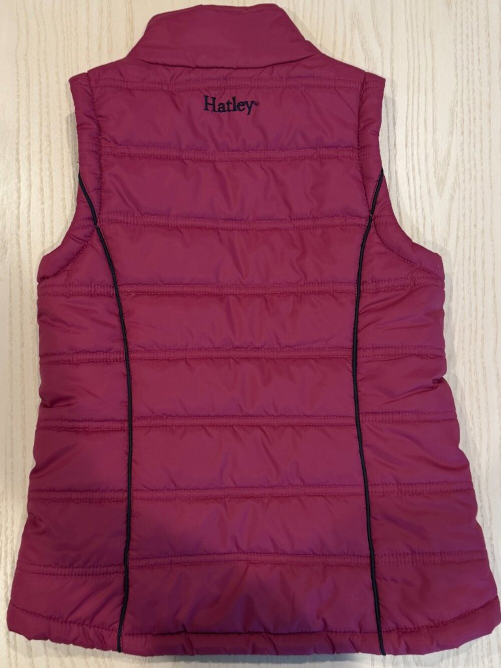 Hatley Girls Reversible Puffer Vest – Berry / Navy Polka Dot (Size 5) - Picture 4 of 12